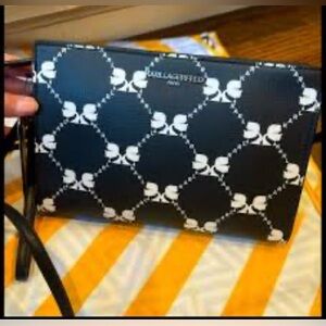 NWT Karl Lagerfeld Paris black and white crossbody bag with wristlet